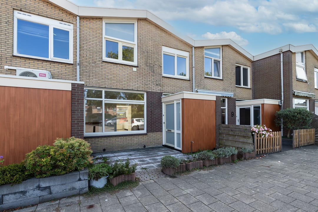 Foto 1 van Dennenlaan 8