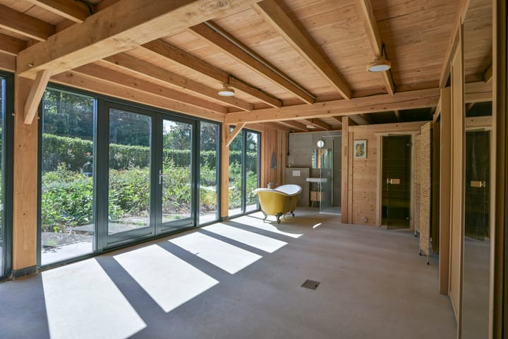 Photo 5 of Wesch 6