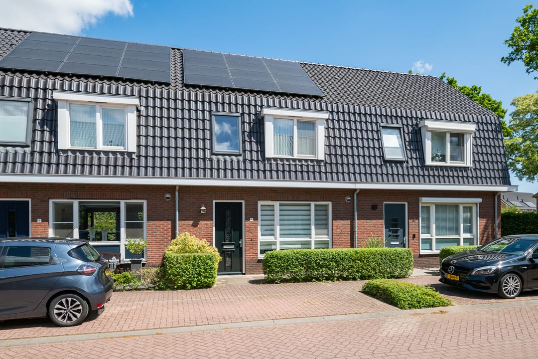 Foto 1 van Piet van der Vossenstraat 4