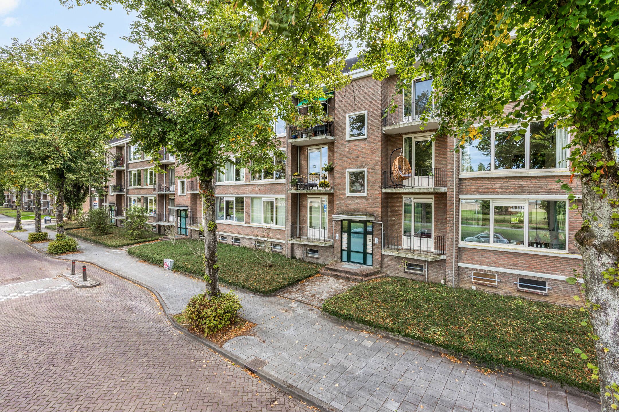 Photo 36 of Karel de Grotelaan 127