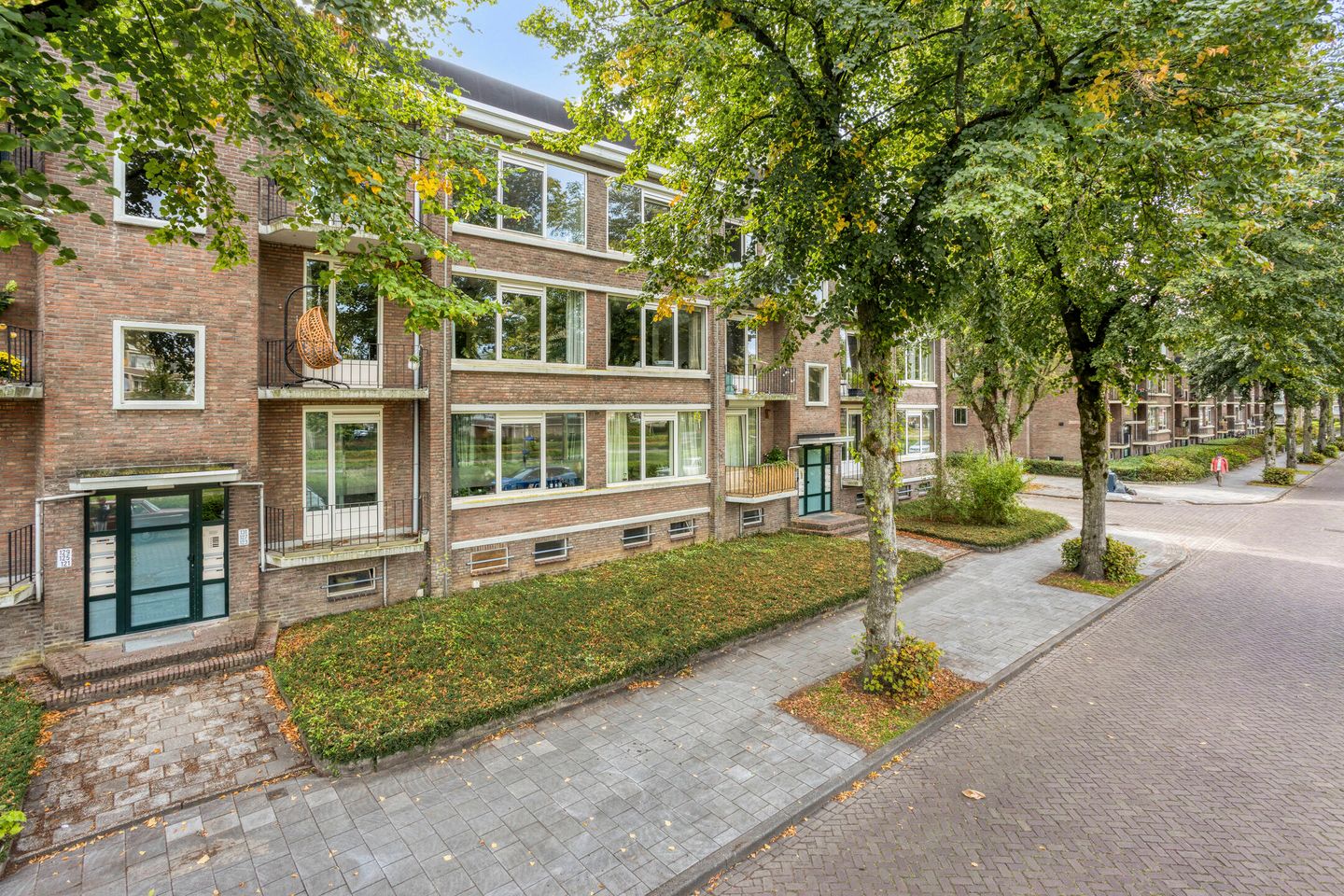 Photo 34 of Karel de Grotelaan 127
