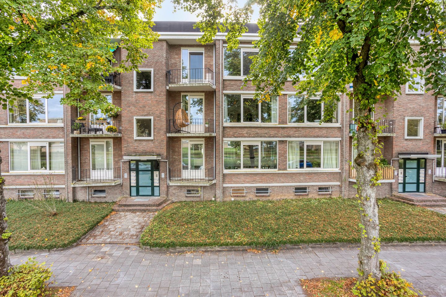 Photo 35 of Karel de Grotelaan 127