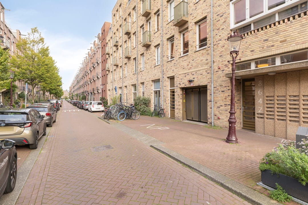 Photo 8 of Tweede Atjehstraat 6-P