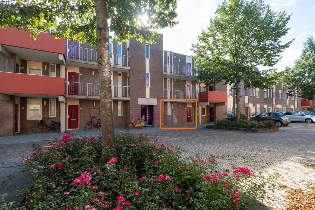 Photo 26 of Bedumerstraat 21