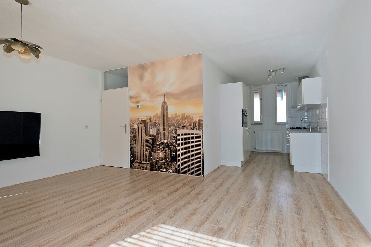 Photo 10 of Bedumerstraat 21
