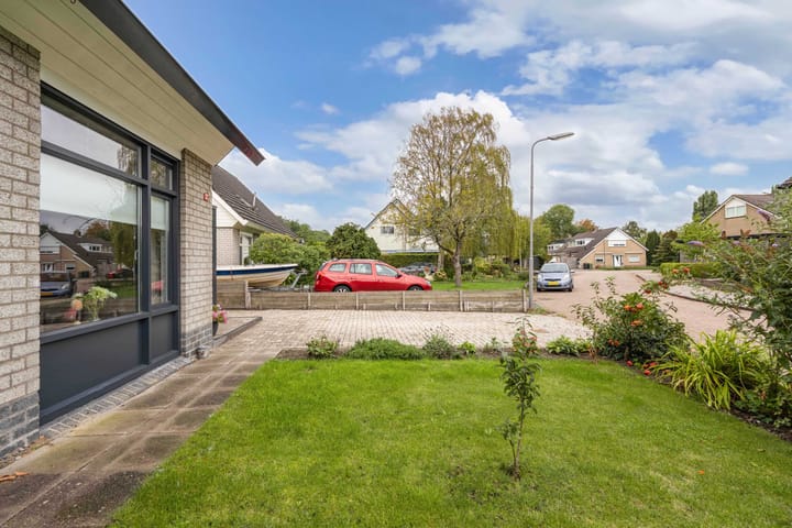 Hoekwoning te koop: Juckemastrjitte 10, Menaam