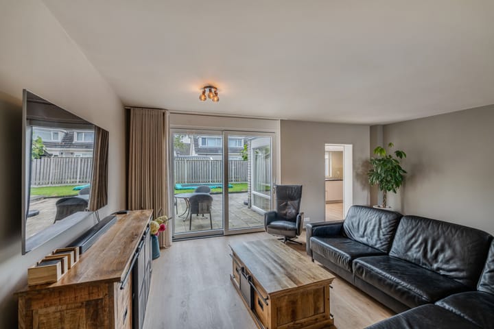 Hoekwoning te koop: Juckemastrjitte 10, Menaam