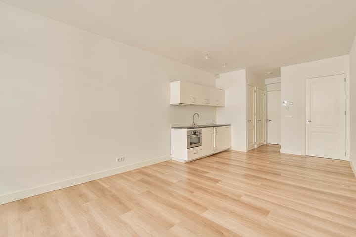 Studio te koop: Haarlemmerdijk 78A, Amsterdam