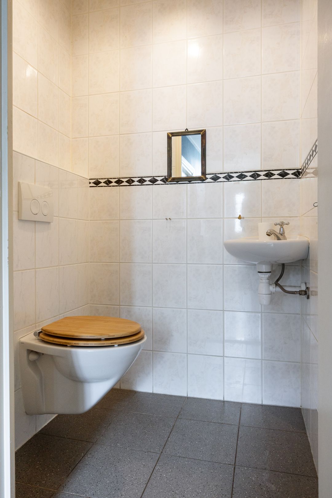 Photo 11 of Mernaweg 81