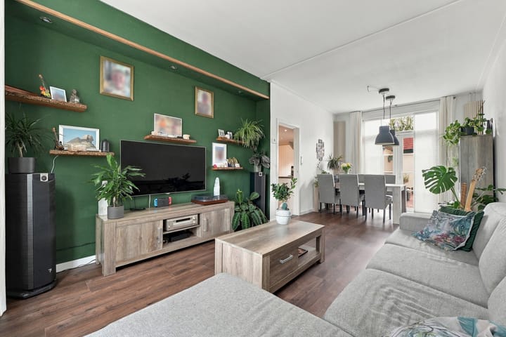 Tussenwoning te koop: Bermweg 63, Oost-Souburg