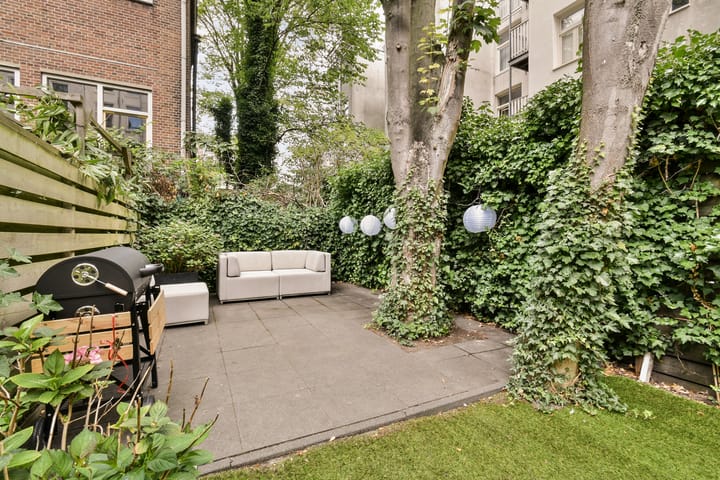 Studio te koop: Derde Hugo de Grootstraat 4H, Amsterdam