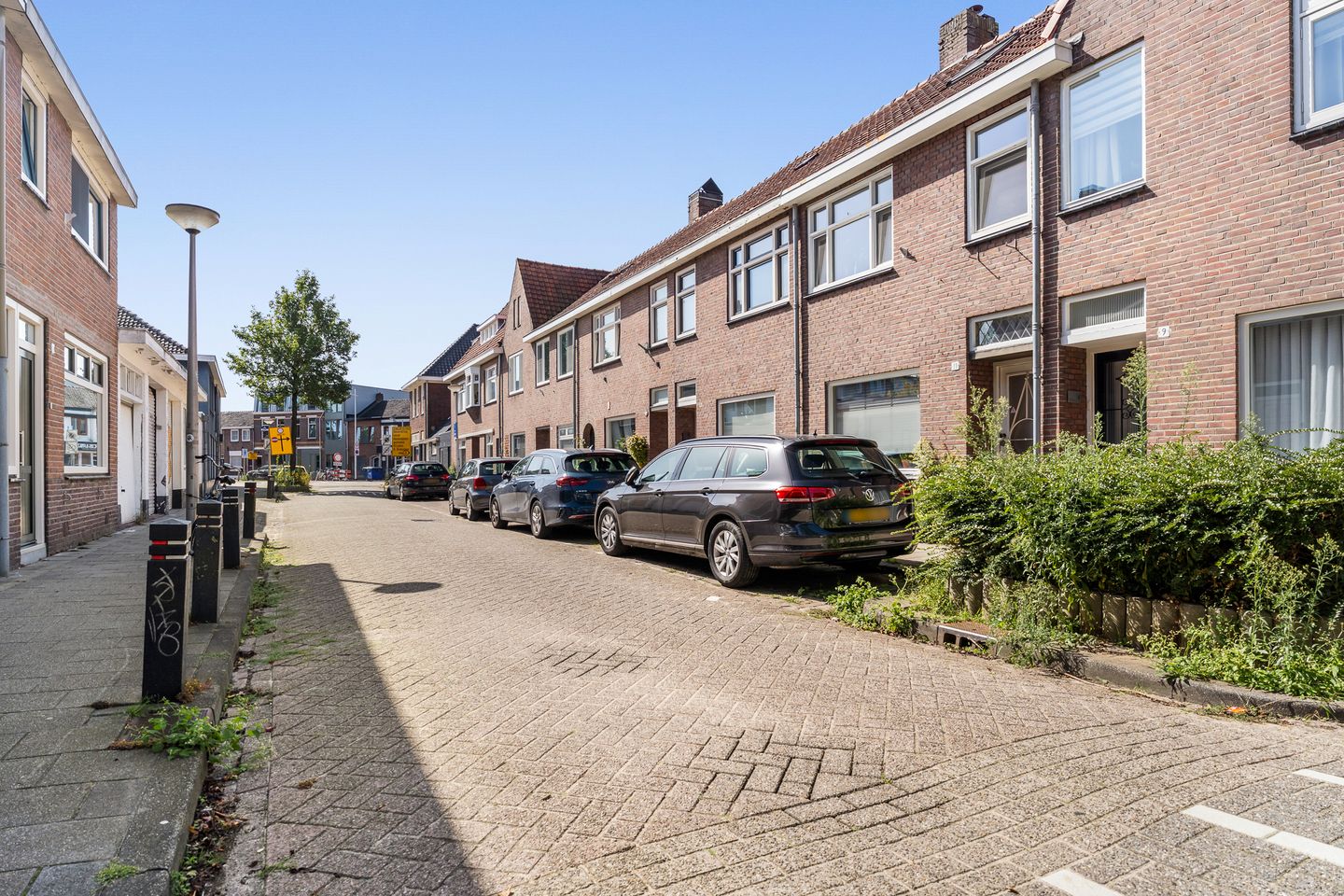 Photo 35 of Bisschop Sonniusstraat 9