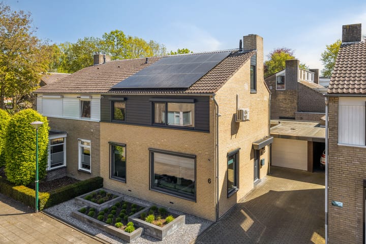 Twee-onder-één-kap te koop: Christinastraat 6, Heeswijk-Dinther