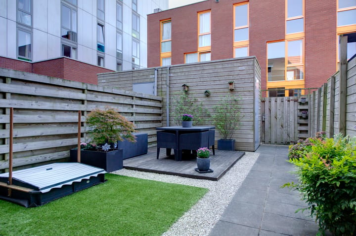 Tussenwoning te koop: Pelikaanstraat 4, Groningen