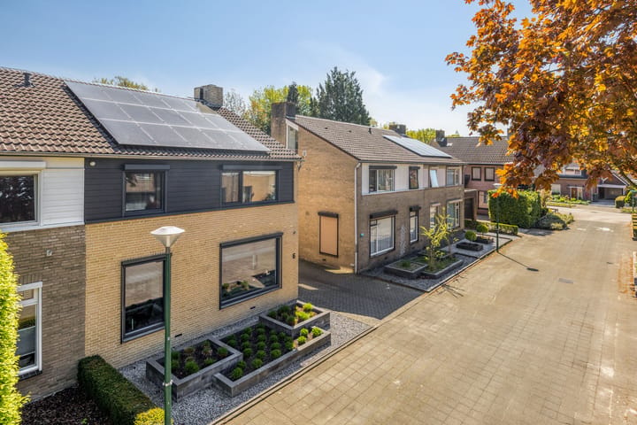 Twee-onder-één-kap te koop: Christinastraat 6, Heeswijk-Dinther