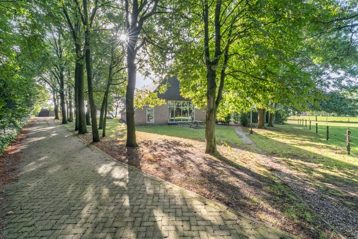 Vrijstaande woning te koop: Oud Veeningen 4, Veeningen