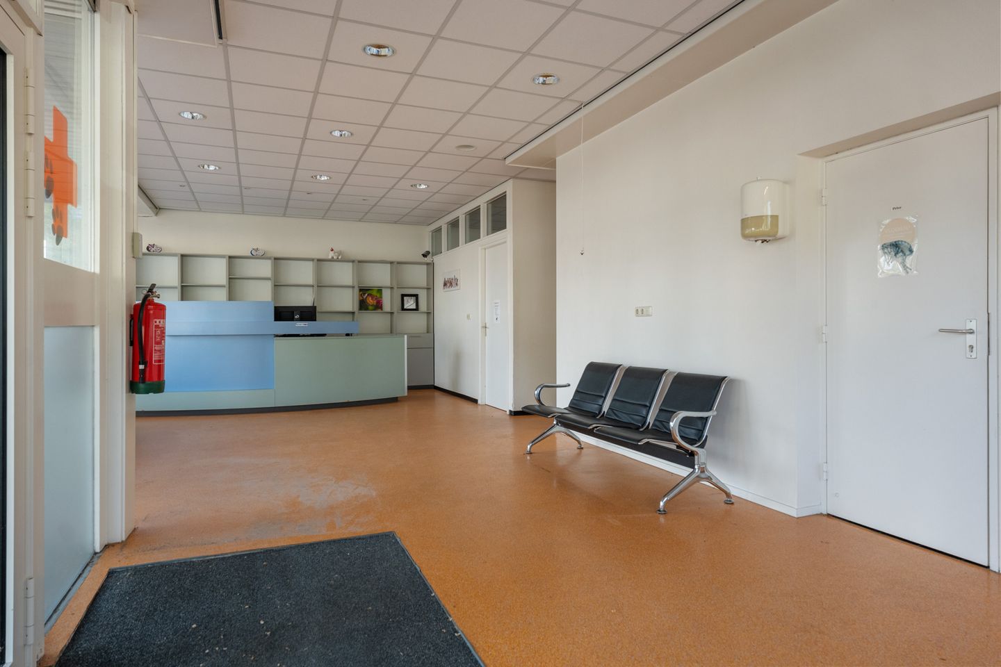 Bekijk foto 2 van Hoofdstraat 12