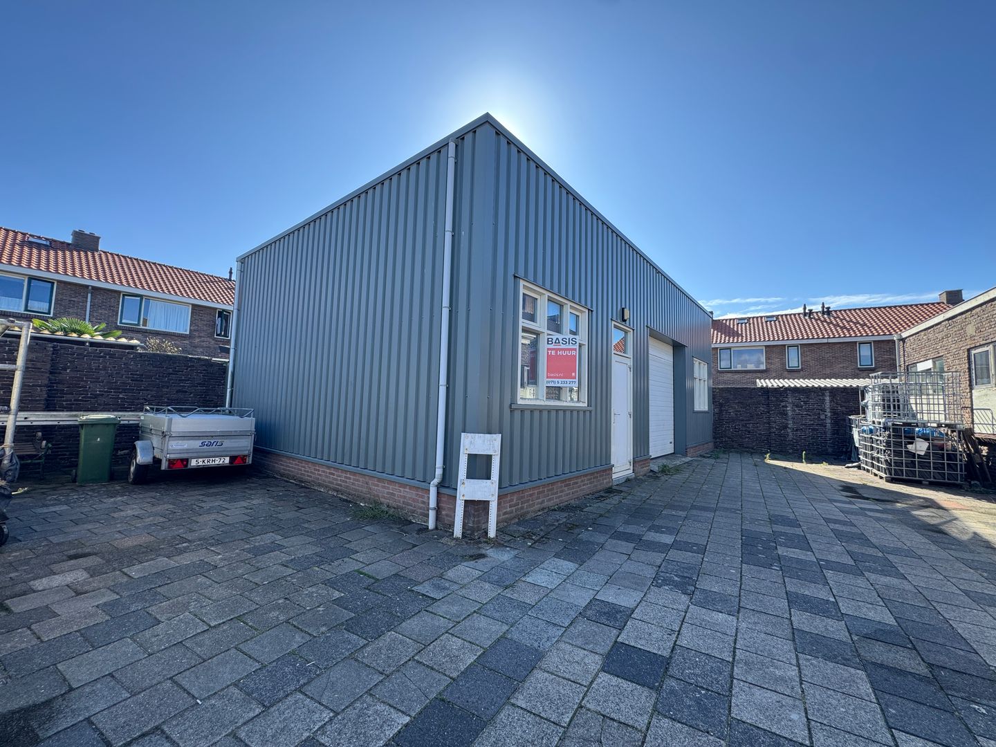 View photo 2 of Randweg 6-D