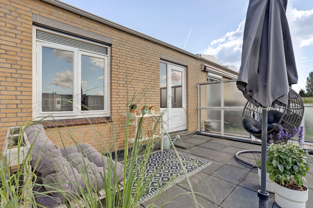 Photo 26 of Tielerwaard 61