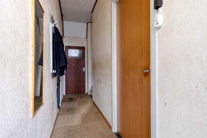Tussenwoning te koop: Prins Bernhardlaan 79, Bergen Op Zoom