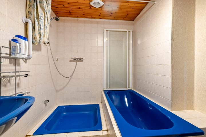 Tussenwoning te koop: Prins Bernhardlaan 79, Bergen Op Zoom