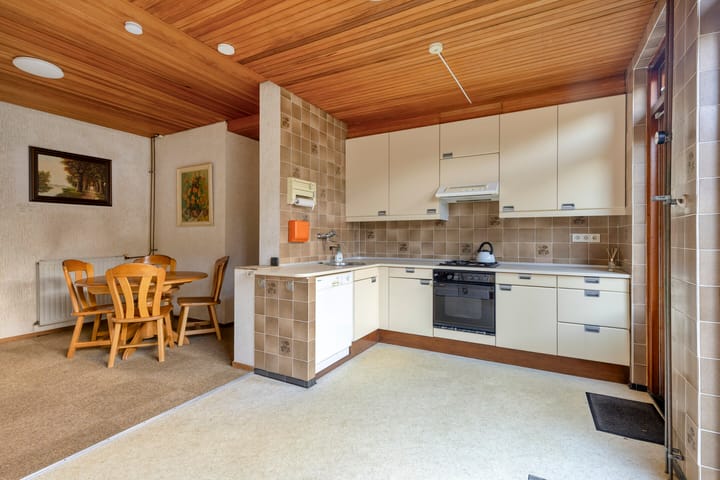 Tussenwoning te koop: Prins Bernhardlaan 79, Bergen Op Zoom