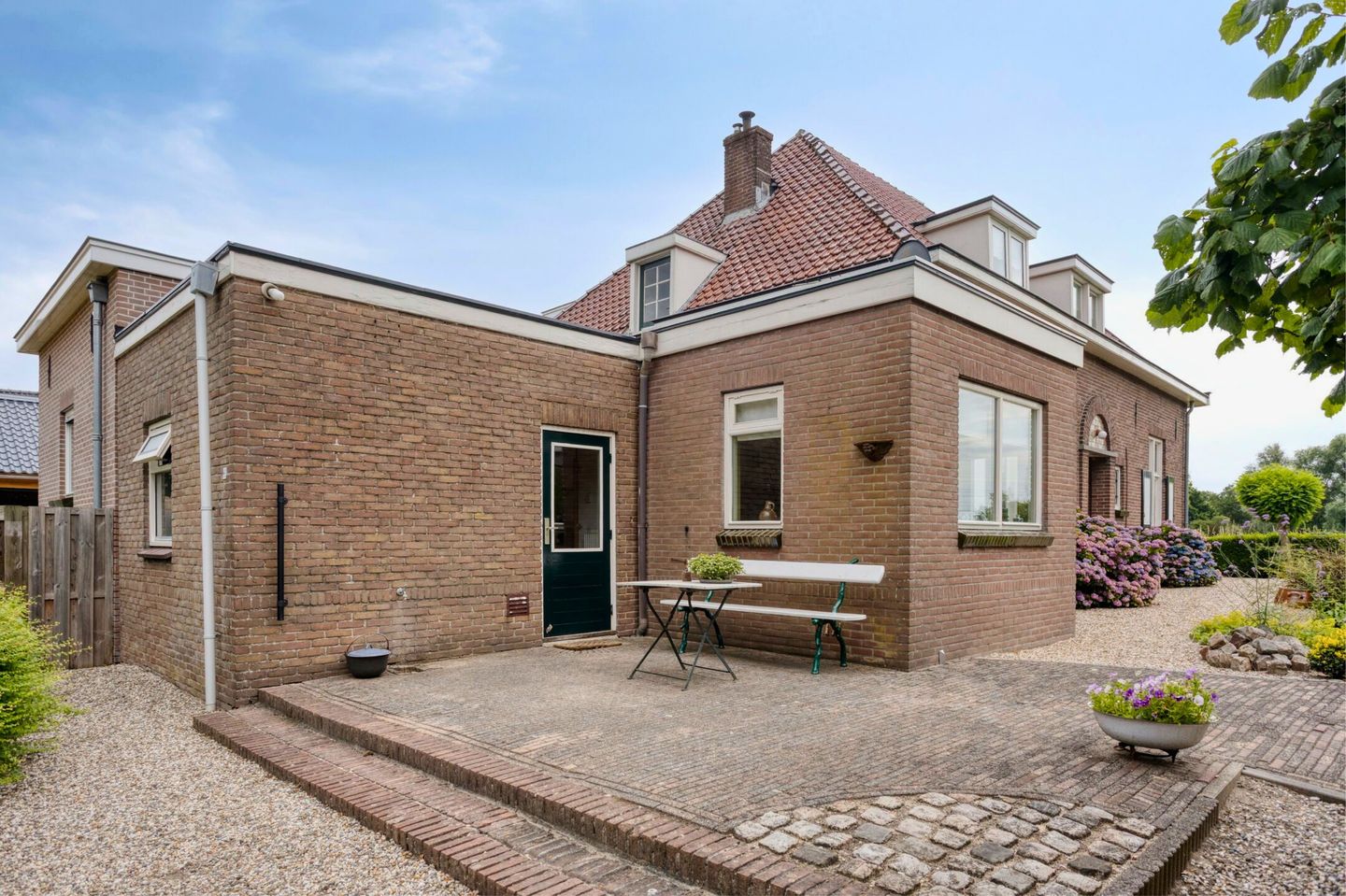Photo 10 of Broekstraat 6