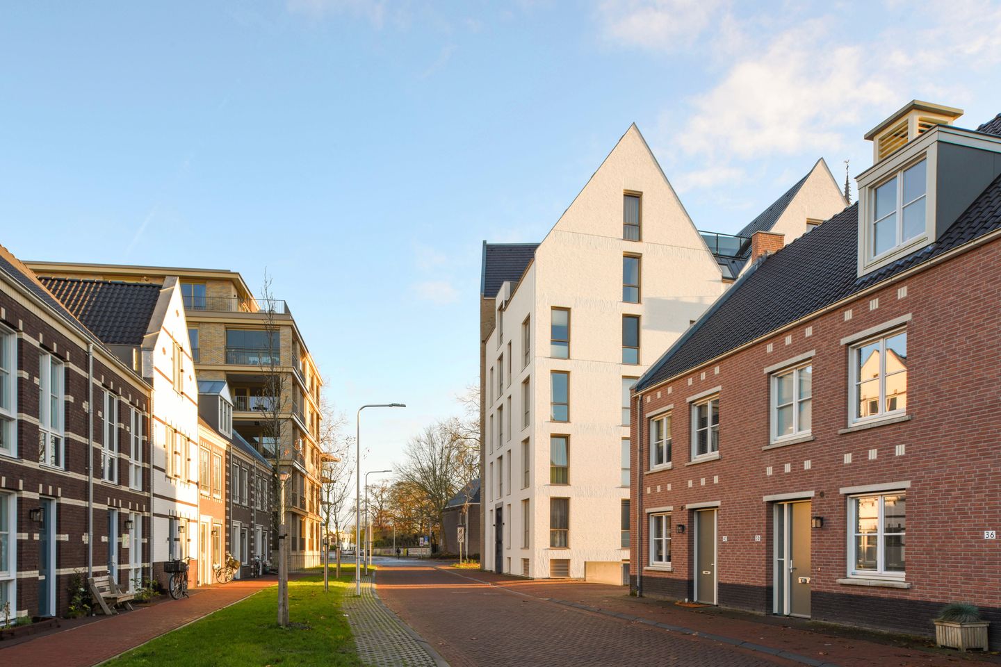 Huis Thoden van Velzenstraat 45 — foto 1
