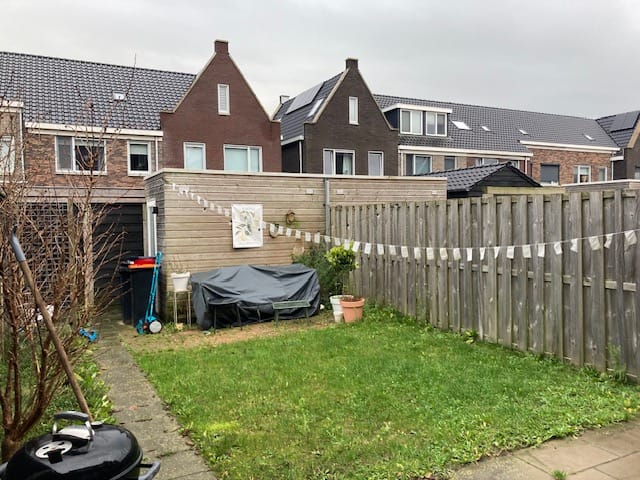 Foto 20 van Zijdehoenderlaan 60