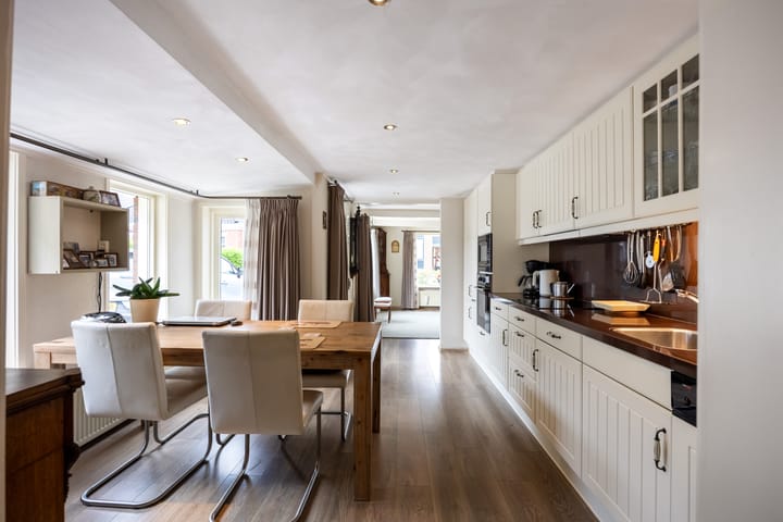 Vrijstaande woning te koop: Schoolstraat 92, Uithuizen