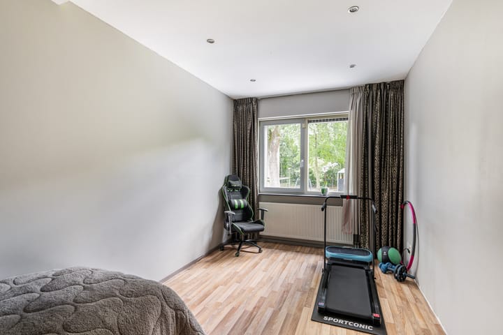 Tussenwoning te koop: Zierikzeestraat 23B, Rotterdam