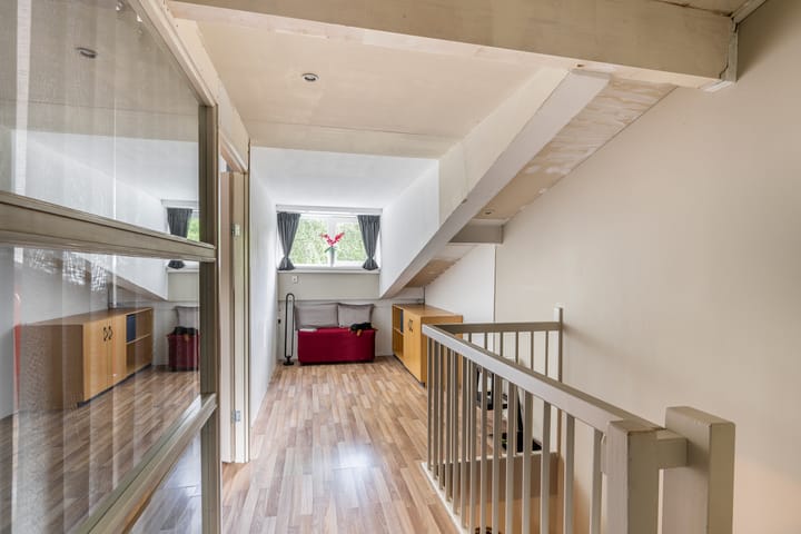 Tussenwoning te koop: Zierikzeestraat 23B, Rotterdam