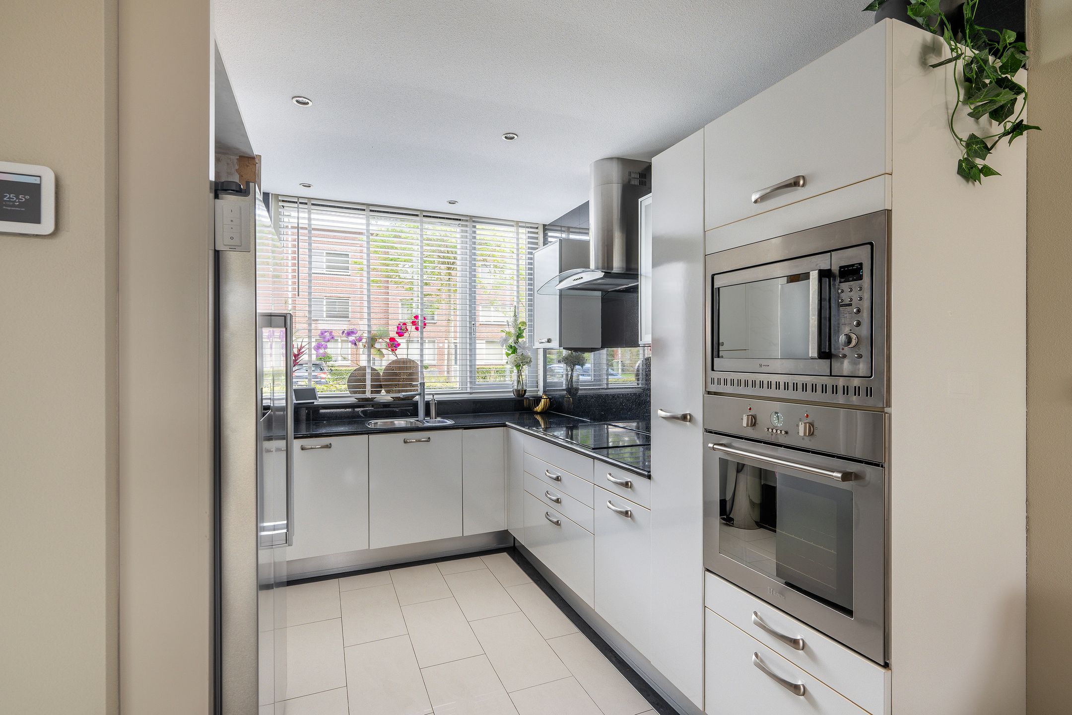 Photo 6 of Zierikzeestraat 23-B