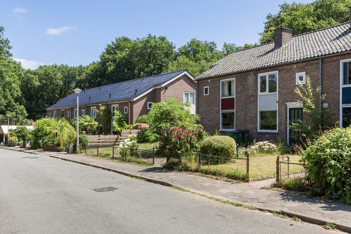 Tussenwoning te koop: Bentincklaan 18, Doorwerth