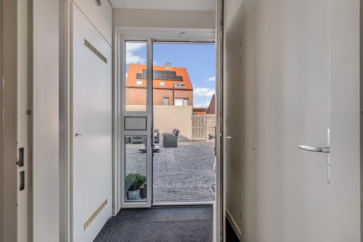 Twee-onder-één-kap te koop: Willem Alexanderstraat 90, Harlingen