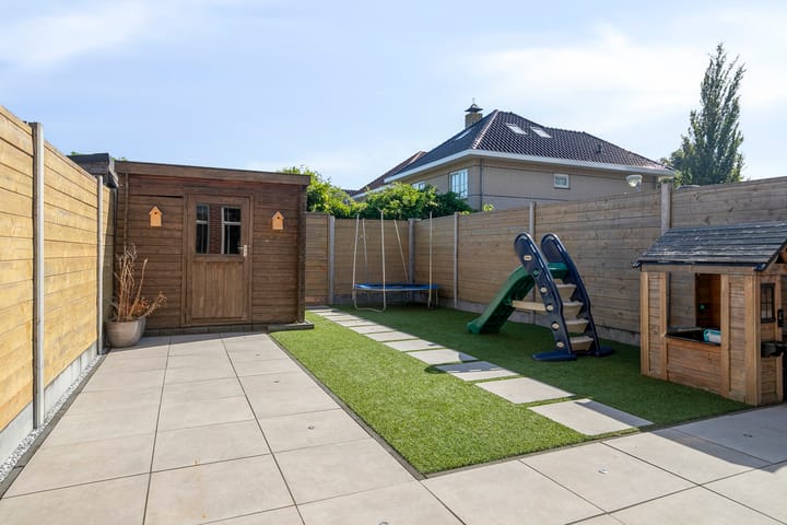 Tussenwoning te koop: Boelijn 150, Almere