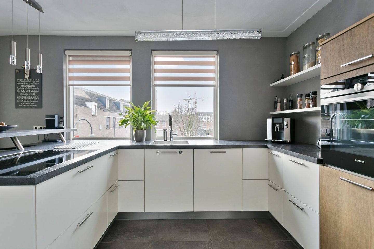 Foto 4 van Deken van Miertstraat 21