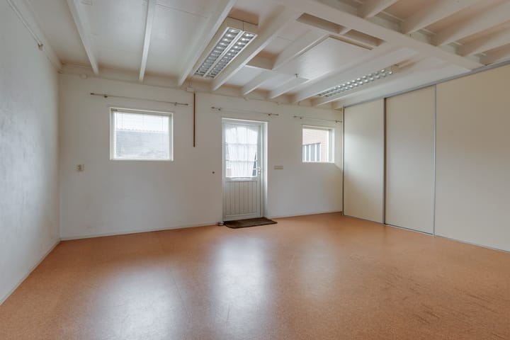 Twee-onder-één-kap te koop: Kattendijk 2, Halle