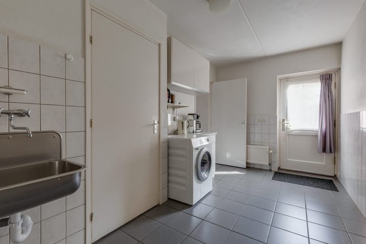 Twee-onder-één-kap te koop: Kattendijk 2, Halle