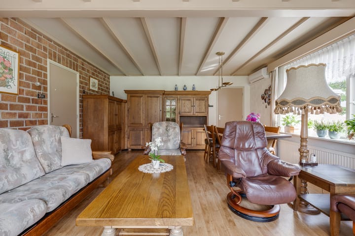 Twee-onder-één-kap te koop: Kattendijk 2, Halle