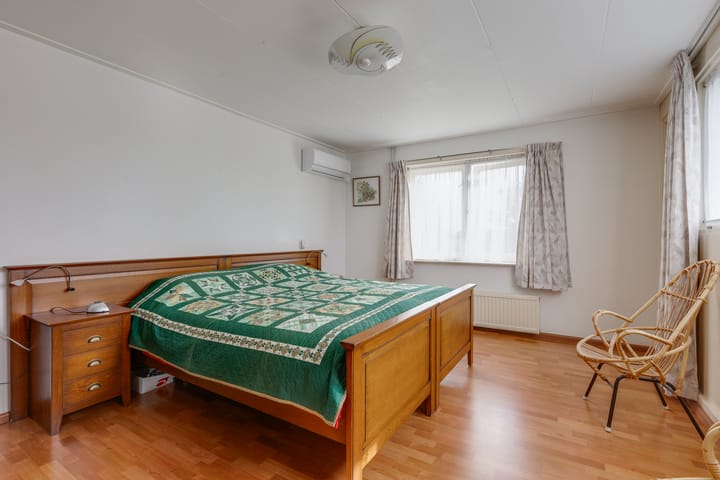 Twee-onder-één-kap te koop: Kattendijk 2, Halle