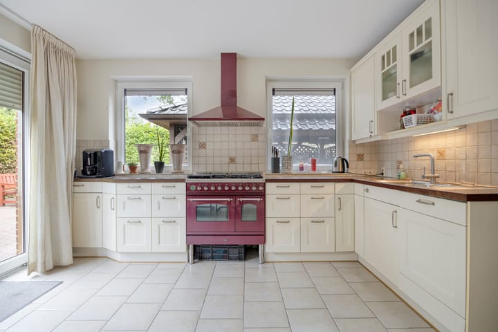 Vrijstaande woning te koop: Kamperfoelielaan 8, Marum