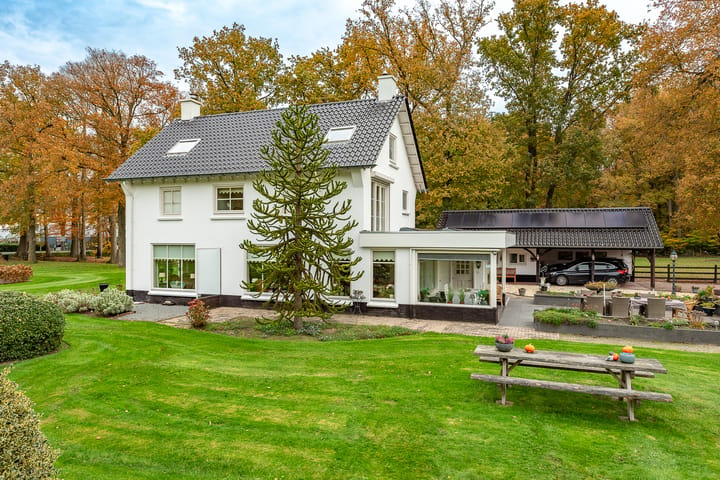 Vrijstaande woning te koop: Hogenbrinkweg 2, Wezep