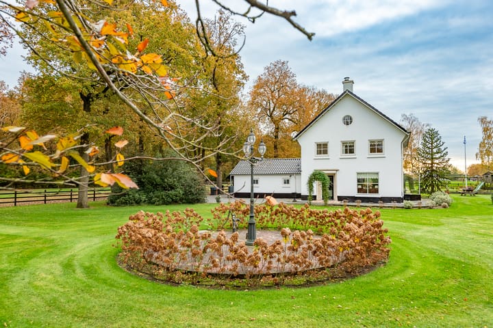 Vrijstaande woning te koop: Hogenbrinkweg 2, Wezep
