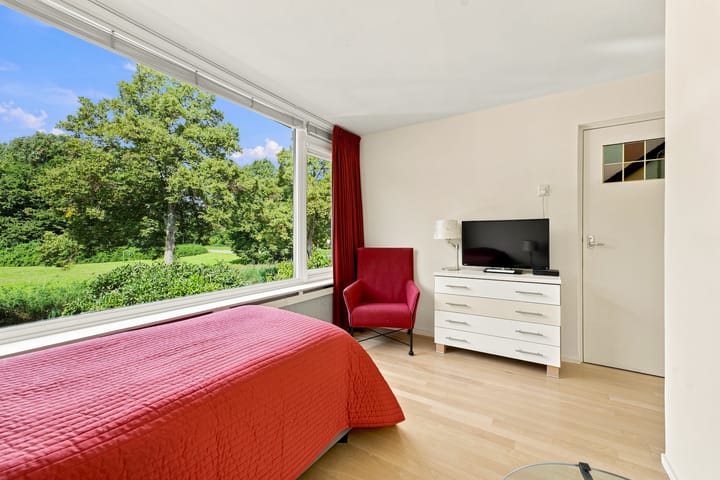 Tussenwoning te koop: Lindesingel 12, Rotterdam