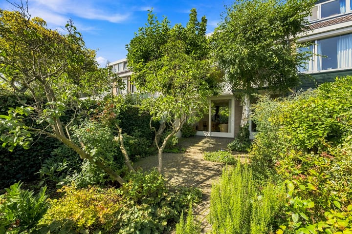 Tussenwoning te koop: Lindesingel 12, Rotterdam