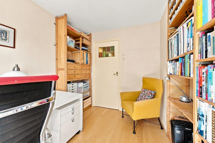Tussenwoning te koop: Lindesingel 12, Rotterdam