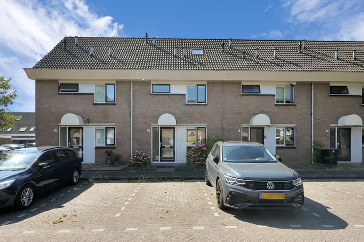 Tussenwoning te koop: Bergmolen 10, Maassluis