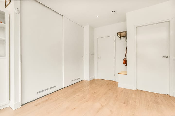 Tussenwoning te koop: Aaltje Noordewierlaan 22, Bussum