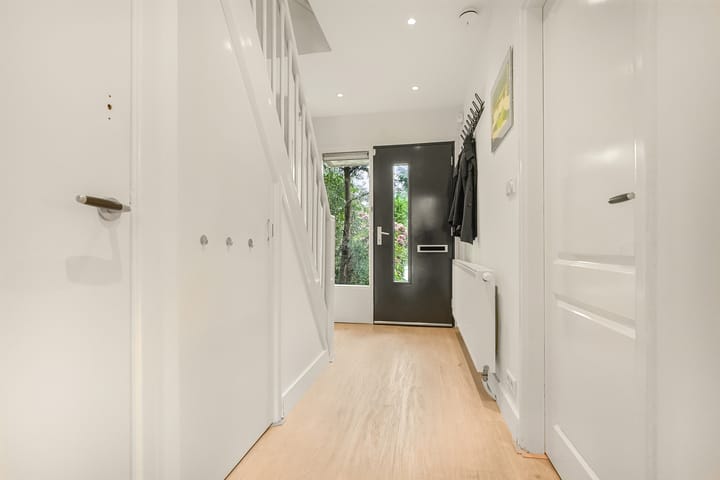 Tussenwoning te koop: Aaltje Noordewierlaan 22, Bussum